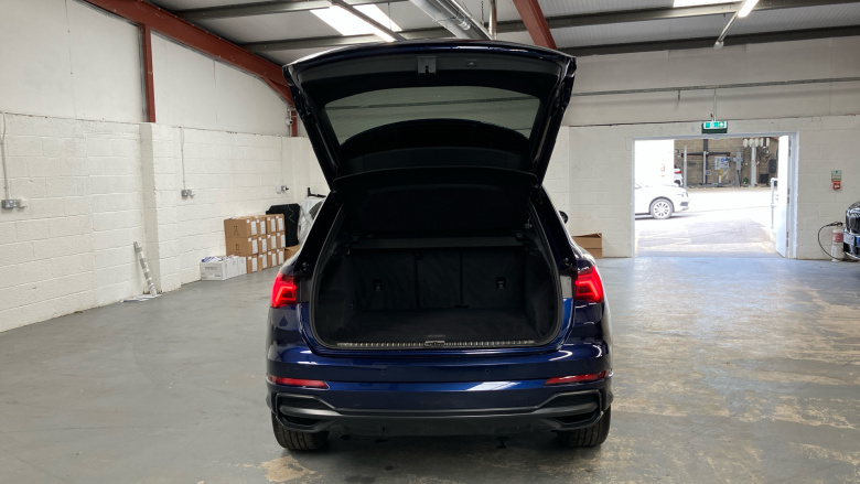 Audi Q3 35 TFSI S Line 5dr S Tronic [Comfort+Sound Pack] Petrol Estate